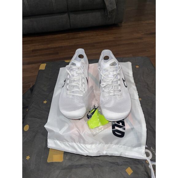 New Men’s 9.5 Nike Zoom Mamba 6 Athletics Distance Spikes DR2733-100 - Picture 3 of 8